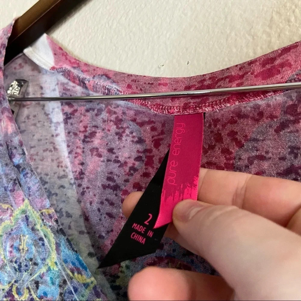 Distress Multicolor Top Variegated V-Neck Casual Plus Top Size 2 (18/20) - Picture 5 of 11